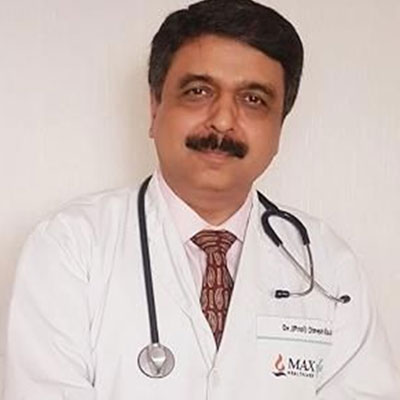 Dr Dinesh Khullar