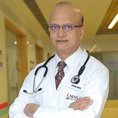 Dr Manoj Singhal